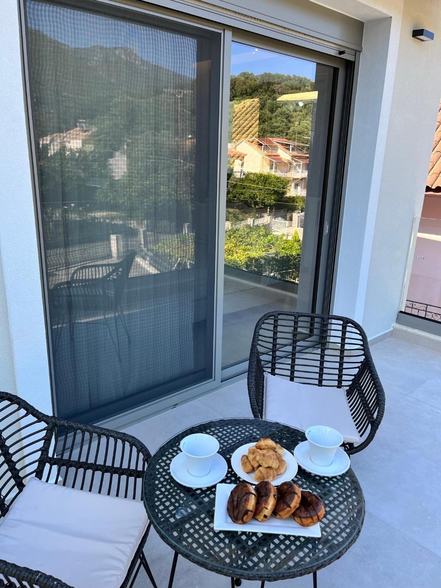 Maison Deluxe Studios And Apartment Parga Dış mekan fotoğraf